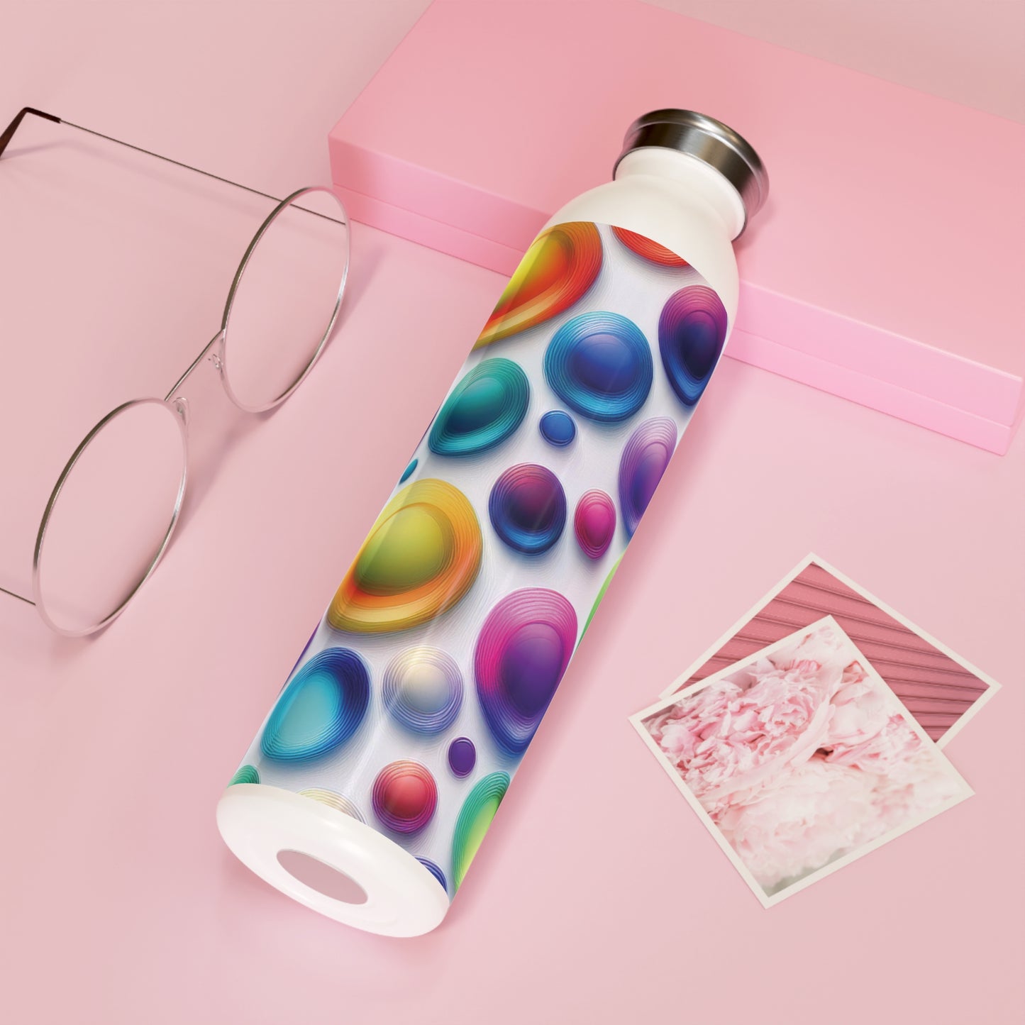 Vibrant Slim Water Bottle - Colorful Design for Active Lifestyles, 20oz