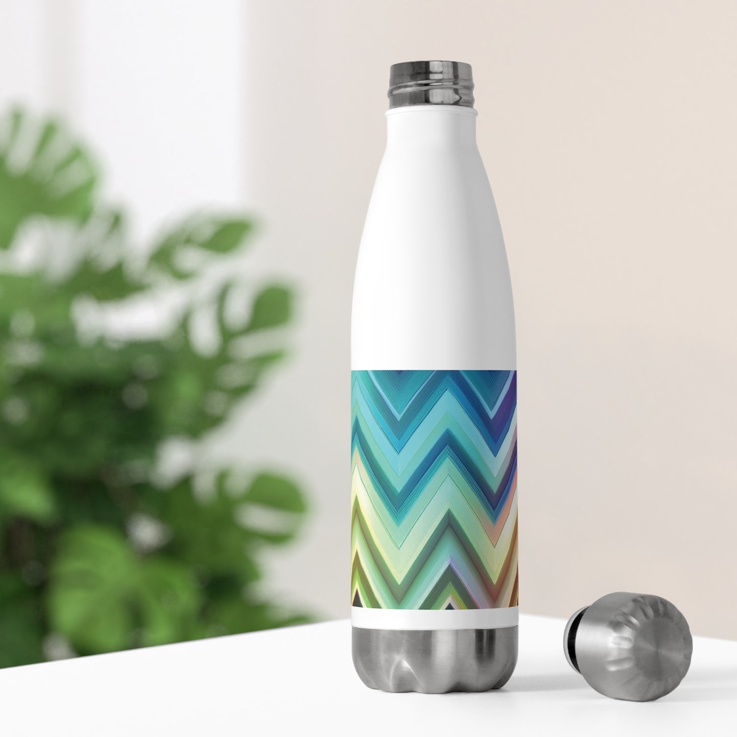 Colorful 20oz Insulated Bottle - Stylish Water Bottle for Active Lifestyles