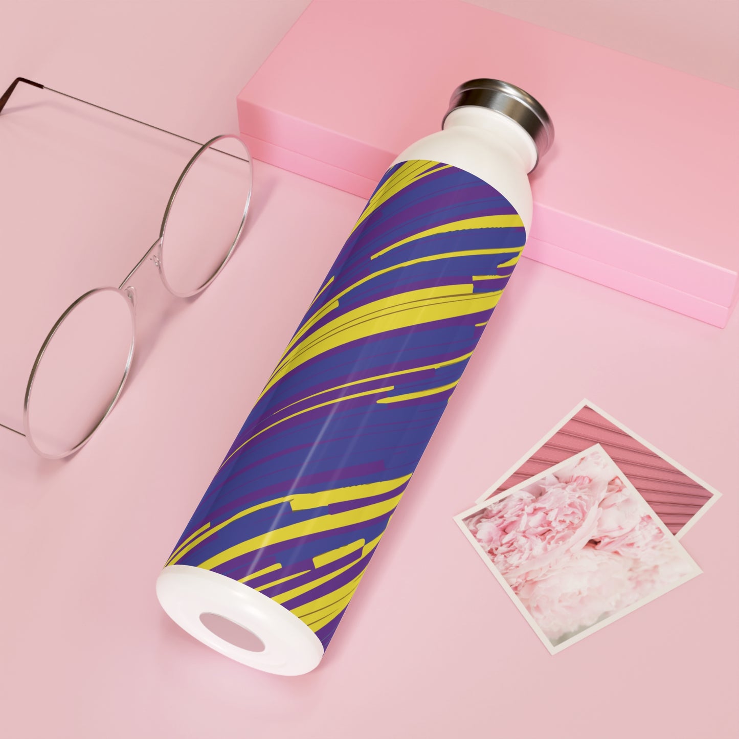 Vibrant Slim Water Bottle - Colorful Design for Active Lifestyles, 20oz