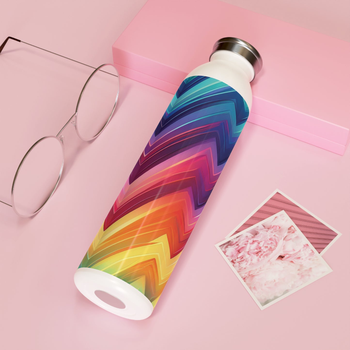 Vibrant Slim Water Bottle - Colorful Design for Active Lifestyles, 20oz